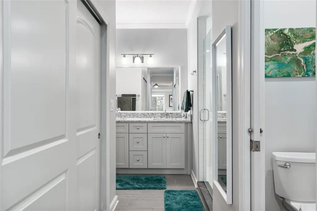 5425 Chemin De Vie, Atlanta, Georgia 30342, 2 Bedrooms Bedrooms, ,2 BathroomsBathrooms,Residential,Sold,5425 Chemin De Vie,6937747