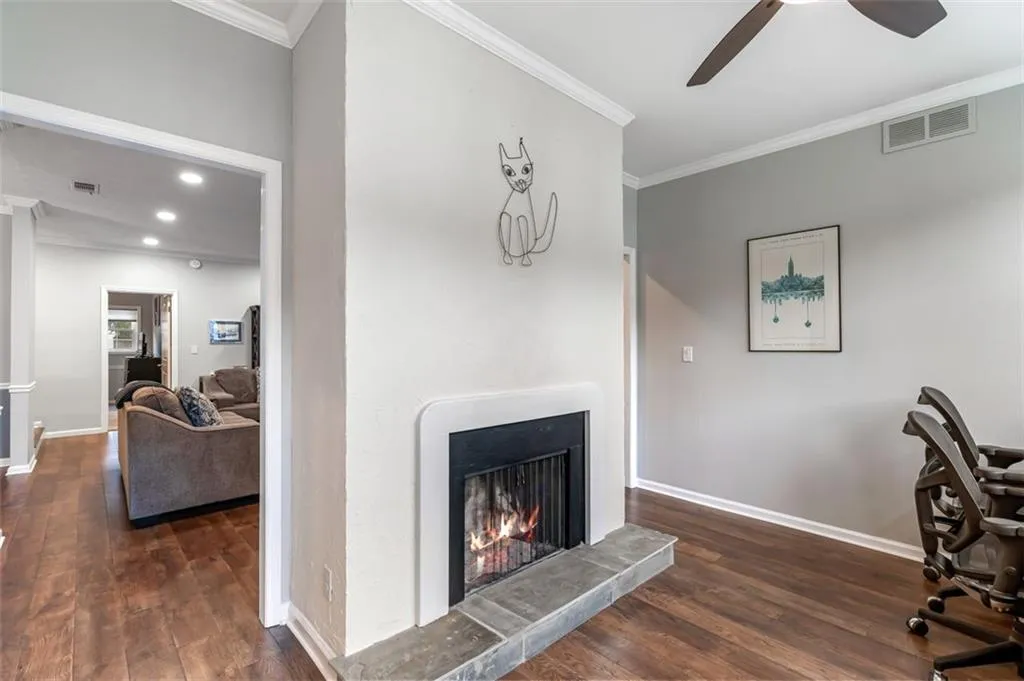 5425 Chemin De Vie, Atlanta, Georgia 30342, 2 Bedrooms Bedrooms, ,2 BathroomsBathrooms,Residential,Sold,5425 Chemin De Vie,6937747