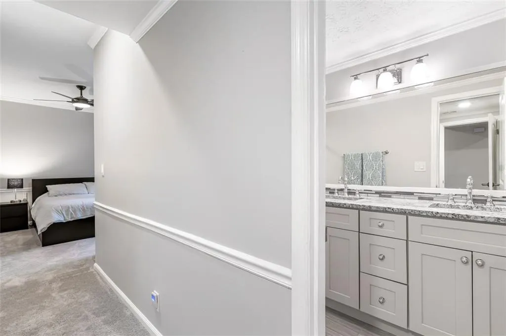 5425 Chemin De Vie, Atlanta, Georgia 30342, 2 Bedrooms Bedrooms, ,2 BathroomsBathrooms,Residential,Sold,5425 Chemin De Vie,6937747