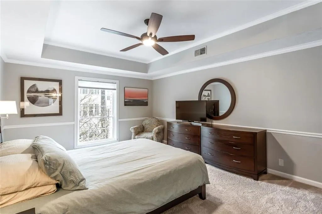 5425 Chemin De Vie, Atlanta, Georgia 30342, 2 Bedrooms Bedrooms, ,2 BathroomsBathrooms,Residential,Sold,5425 Chemin De Vie,6937747