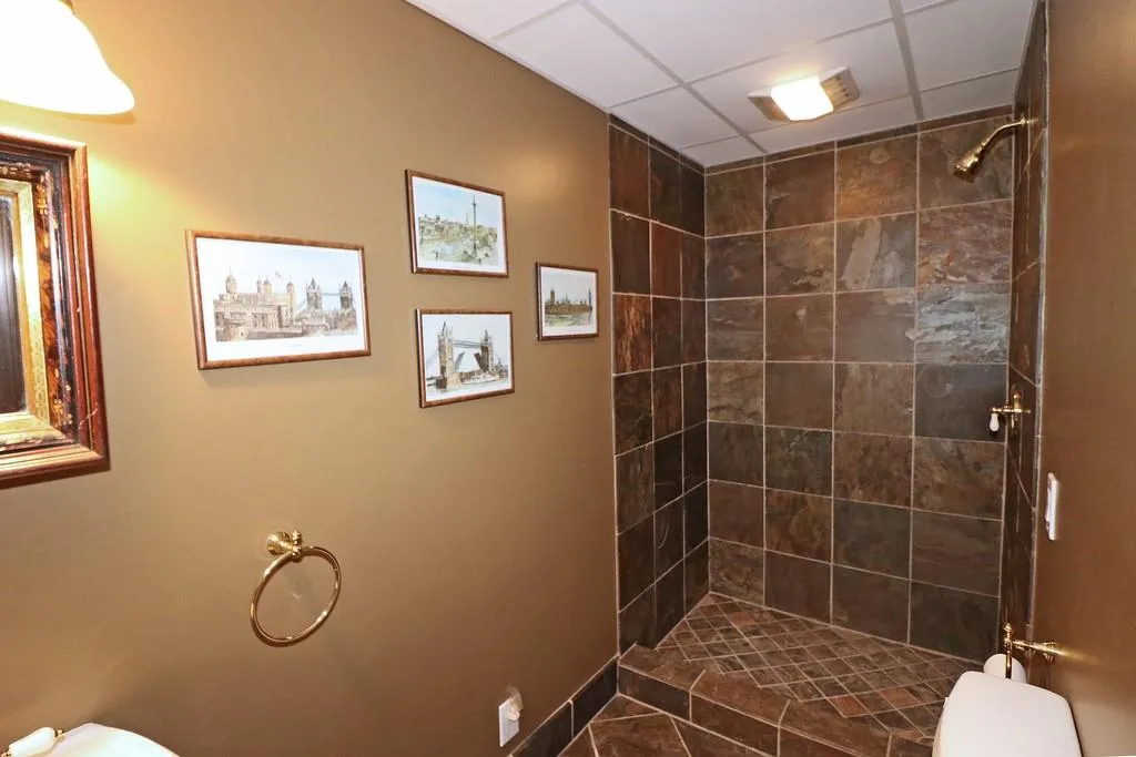 7725 Nesbit Ferry Road, Sandy Springs, Georgia 30350, 5 Bedrooms Bedrooms, ,5 BathroomsBathrooms,Residential,Sold,7725 Nesbit Ferry Road,6714885