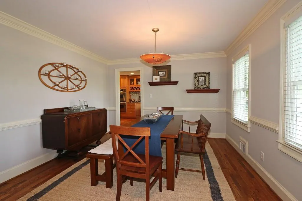 7725 Nesbit Ferry Road, Sandy Springs, Georgia 30350, 5 Bedrooms Bedrooms, ,5 BathroomsBathrooms,Residential,Sold,7725 Nesbit Ferry Road,6714885