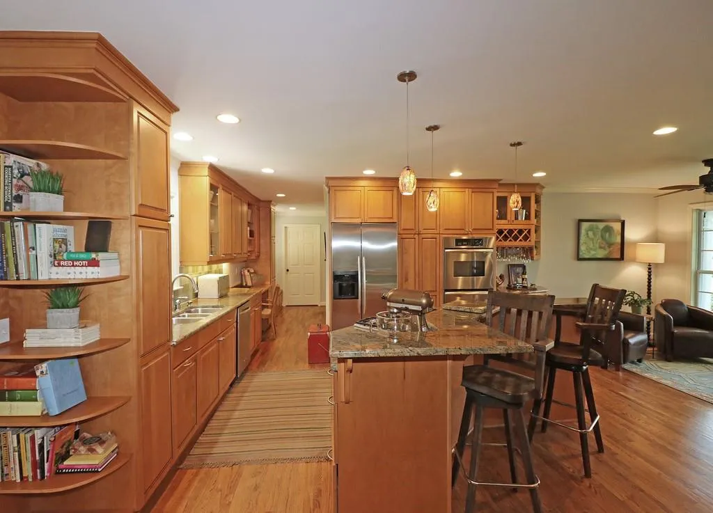 7725 Nesbit Ferry Road, Sandy Springs, Georgia 30350, 5 Bedrooms Bedrooms, ,5 BathroomsBathrooms,Residential,Sold,7725 Nesbit Ferry Road,6714885
