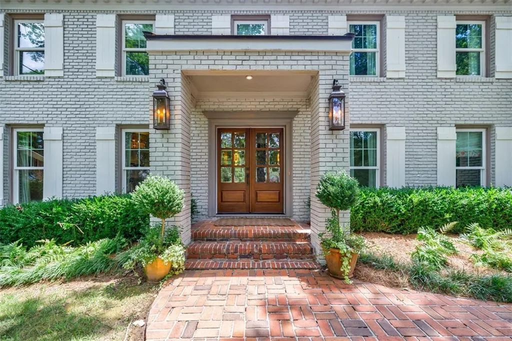 515 Hounds Ridge, Sandy Springs, Georgia 30328, 4 Bedrooms Bedrooms, ,3 BathroomsBathrooms,Residential,For Sale,515 Hounds Ridge,7623022