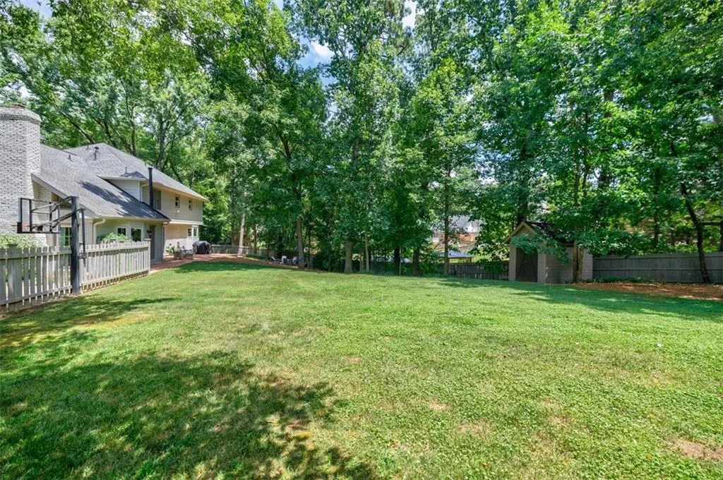 515 Hounds Ridge, Sandy Springs, Georgia 30328, 4 Bedrooms Bedrooms, ,3 BathroomsBathrooms,Residential,For Sale,515 Hounds Ridge,7623022