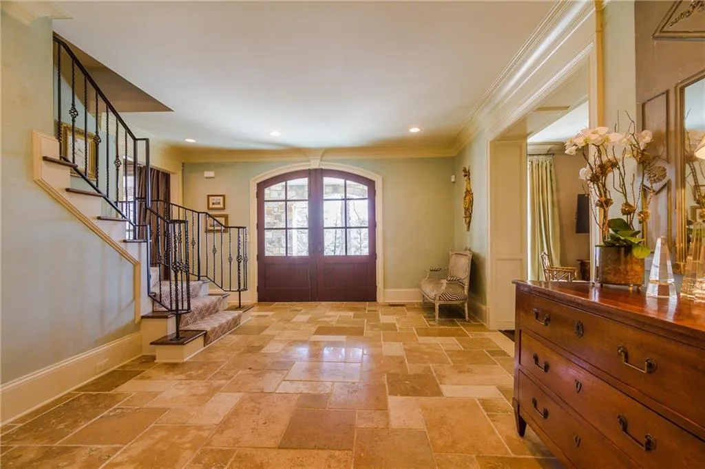 3865 Parian Ridge Road, Atlanta, Georgia 30327, 6 Bedrooms Bedrooms, ,5 BathroomsBathrooms,Residential,Sold,3865 Parian Ridge Road,5862520