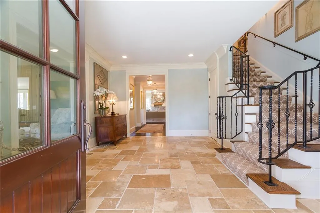3865 Parian Ridge Road, Atlanta, Georgia 30327, 6 Bedrooms Bedrooms, ,5 BathroomsBathrooms,Residential,Sold,3865 Parian Ridge Road,5862520