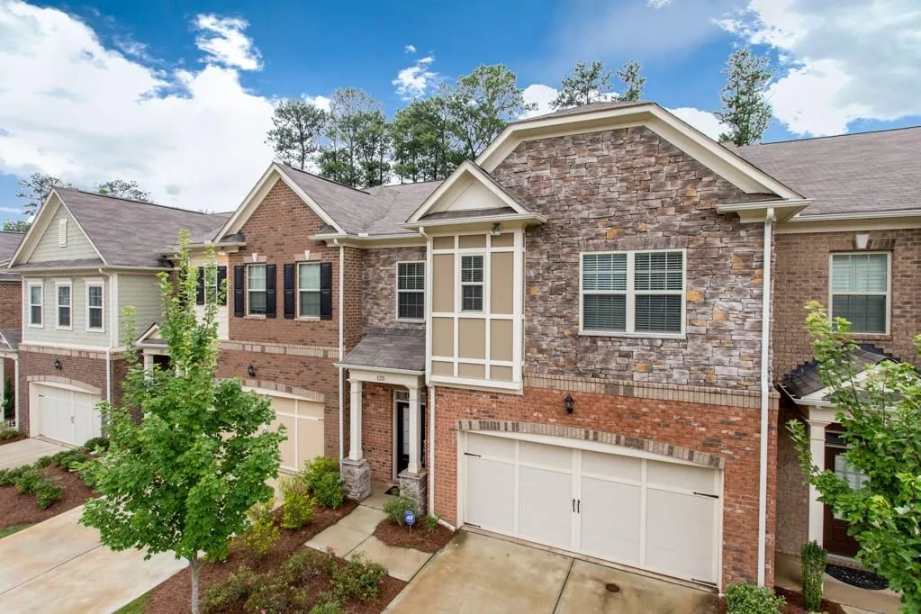 125 Barkley Lane, Sandy Springs, Georgia 30328, 3 Bedrooms Bedrooms, ,3 BathroomsBathrooms,Residential,Sold,125 Barkley Lane,5892981