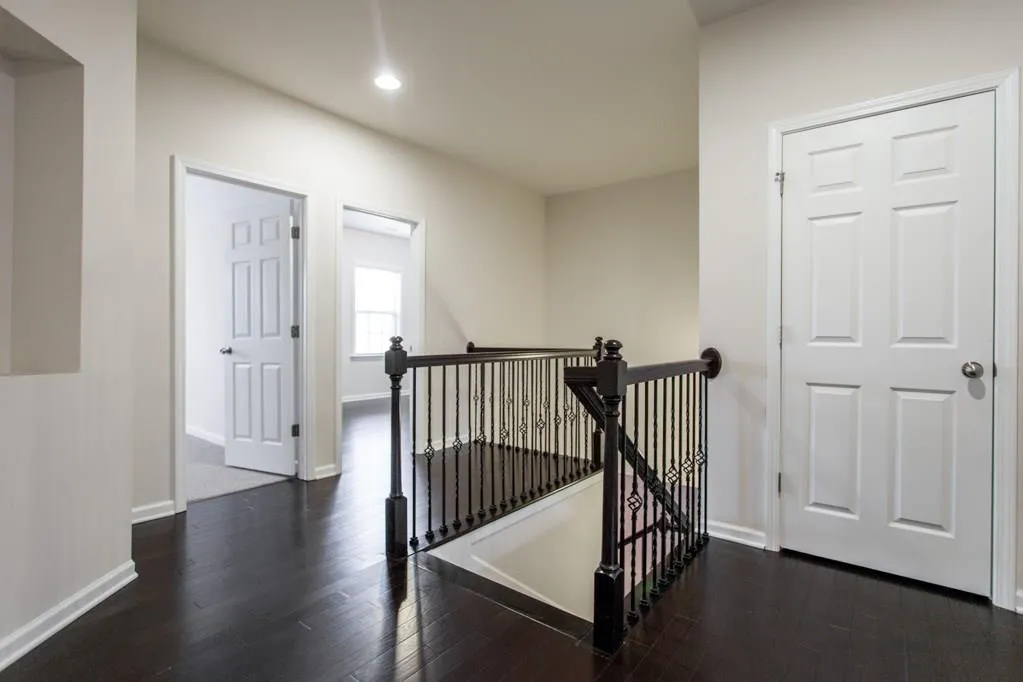 125 Barkley Lane, Sandy Springs, Georgia 30328, 3 Bedrooms Bedrooms, ,3 BathroomsBathrooms,Residential,Sold,125 Barkley Lane,5892981