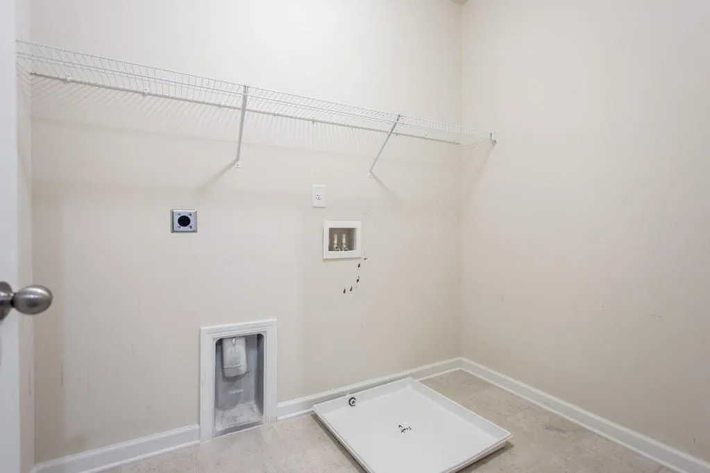 125 Barkley Lane, Sandy Springs, Georgia 30328, 3 Bedrooms Bedrooms, ,3 BathroomsBathrooms,Residential,Sold,125 Barkley Lane,5892981