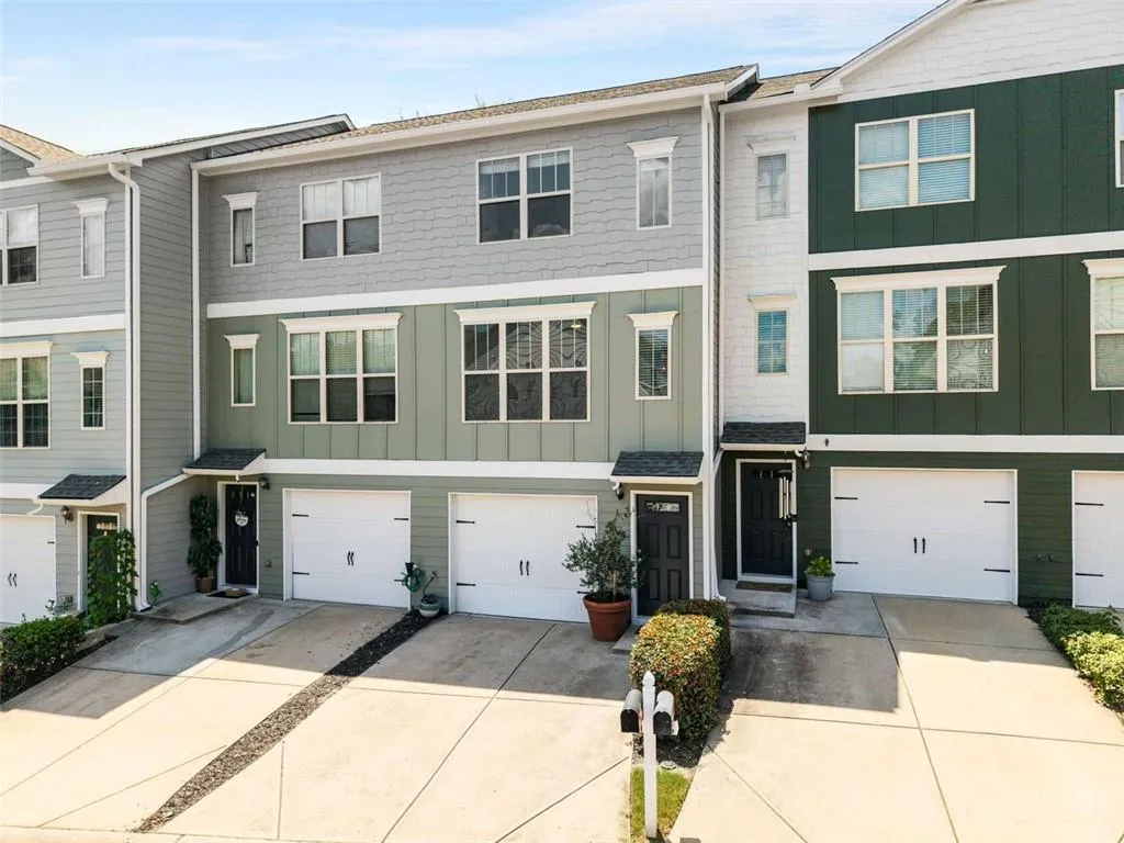 1781 Liberty Parkway Nw, Atlanta, Georgia 30318, 3 Bedrooms Bedrooms, ,3 BathroomsBathrooms,Residential,For Sale,1781 Liberty Parkway Nw,7634550