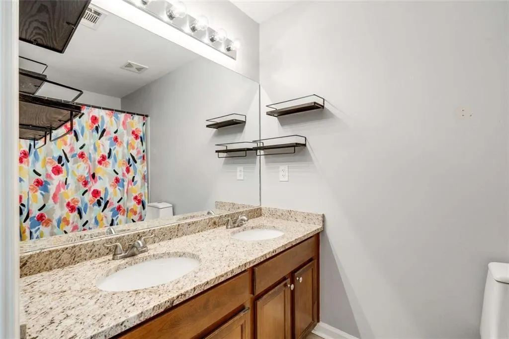 1781 Liberty Parkway Nw, Atlanta, Georgia 30318, 3 Bedrooms Bedrooms, ,3 BathroomsBathrooms,Residential,For Sale,1781 Liberty Parkway Nw,7634550