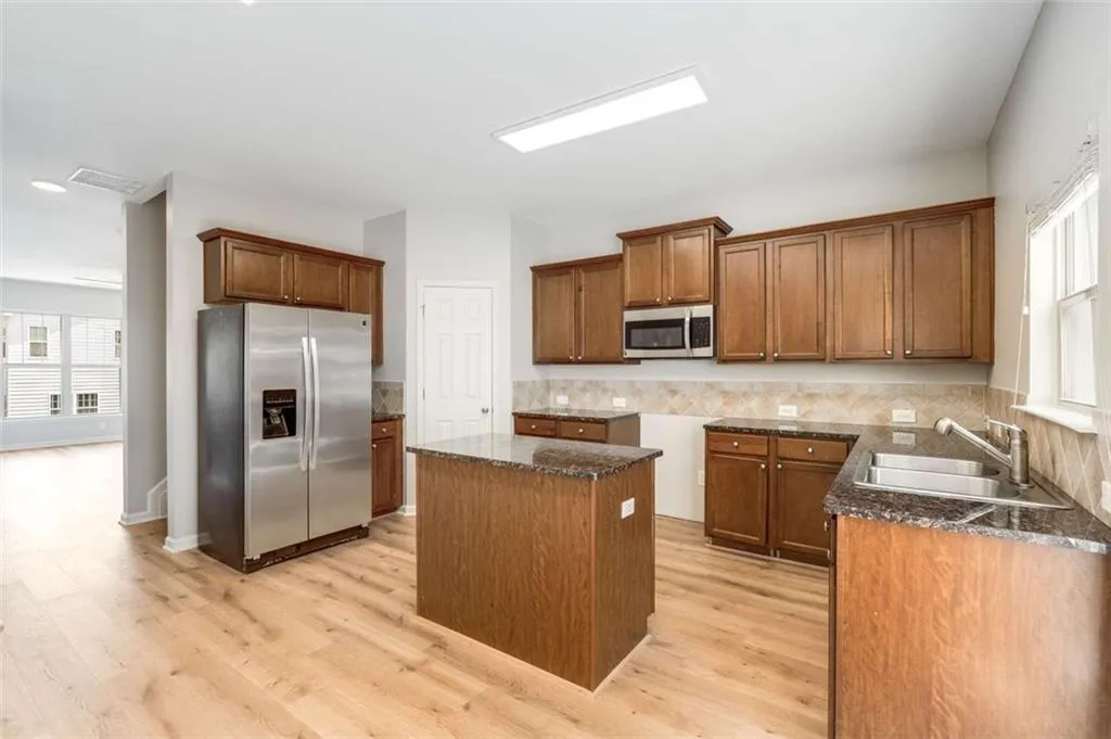 1781 Liberty Parkway Nw, Atlanta, Georgia 30318, 3 Bedrooms Bedrooms, ,3 BathroomsBathrooms,Residential,For Sale,1781 Liberty Parkway Nw,7634550