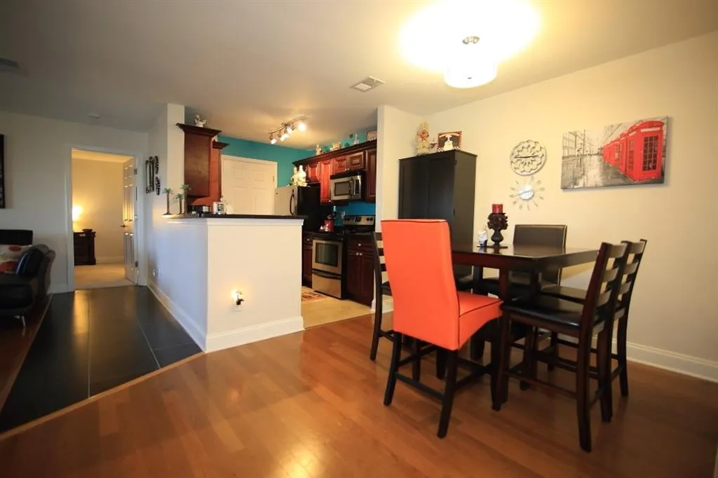 5104 Santa Fe Parkway, Sandy Springs, Georgia 30350, 2 Bedrooms Bedrooms, ,2 BathroomsBathrooms,Residential,Sold,5104 Santa Fe Parkway,5954868