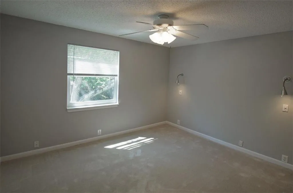 15 Dunwoody Springs Drive Unit 15, Sandy Springs, Georgia 30328, 3 Bedrooms Bedrooms, ,2 BathroomsBathrooms,Residential,Sold,15 Dunwoody Springs Drive Unit 15,5846138