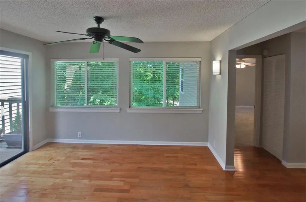 15 Dunwoody Springs Drive Unit 15, Sandy Springs, Georgia 30328, 3 Bedrooms Bedrooms, ,2 BathroomsBathrooms,Residential,Sold,15 Dunwoody Springs Drive Unit 15,5846138