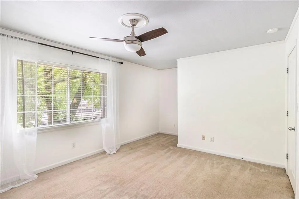 6940 Roswell Road Unit 16b, Atlanta, Georgia 30328, 2 Bedrooms Bedrooms, ,1 BathroomBathrooms,Residential,For Sale,6940 Roswell Road Unit 16b,7712892