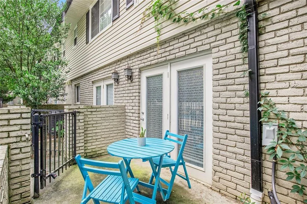 6940 Roswell Road Unit 16b, Atlanta, Georgia 30328, 2 Bedrooms Bedrooms, ,1 BathroomBathrooms,Residential,For Sale,6940 Roswell Road Unit 16b,7712892