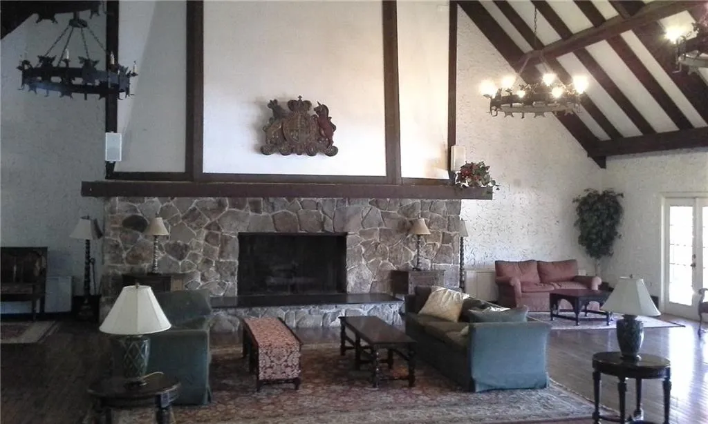 6851 Ne Roswell Road Ne Unit F33, Atlanta, Georgia 30328, 2 Bedrooms Bedrooms, ,2 BathroomsBathrooms,Residential,Sold,6851 Ne Roswell Road Ne Unit F33,5712443 6851 Ne Roswell Road Ne Unit F33, Atlanta, Georgia 30328, 2 Bedrooms Bedrooms, ,2 BathroomsBathrooms,Residential,Sold,6851 Ne Roswell Road Ne Unit F33,5712443