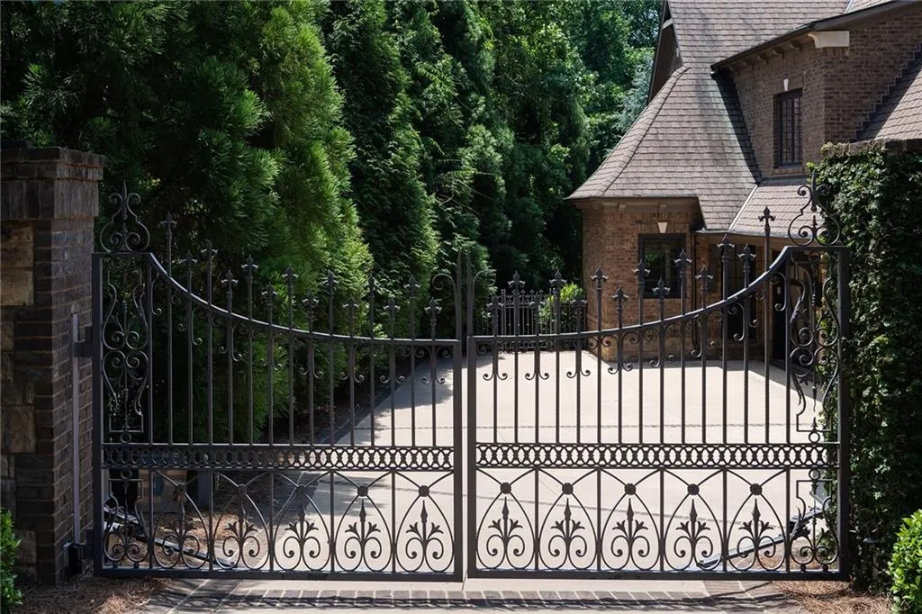 4934 Powers Ferry Road, Sandy Springs, Georgia 30327, 6 Bedrooms Bedrooms, ,7 BathroomsBathrooms,Residential,Sold,4934 Powers Ferry Road,7060693 4934 Powers Ferry Road, Sandy Springs, Georgia 30327, 6 Bedrooms Bedrooms, ,7 BathroomsBathrooms,Residential,Sold,4934 Powers Ferry Road,7060693