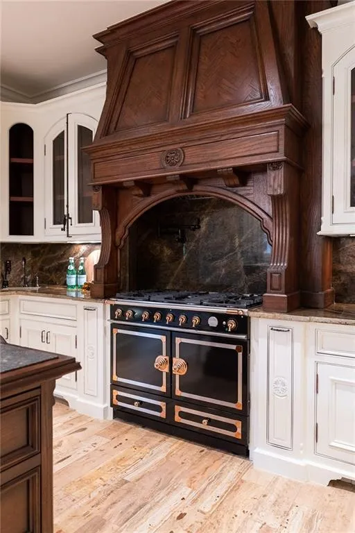 4934 Powers Ferry Road, Sandy Springs, Georgia 30327, 6 Bedrooms Bedrooms, ,7 BathroomsBathrooms,Residential,Sold,4934 Powers Ferry Road,7060693 4934 Powers Ferry Road, Sandy Springs, Georgia 30327, 6 Bedrooms Bedrooms, ,7 BathroomsBathrooms,Residential,Sold,4934 Powers Ferry Road,7060693