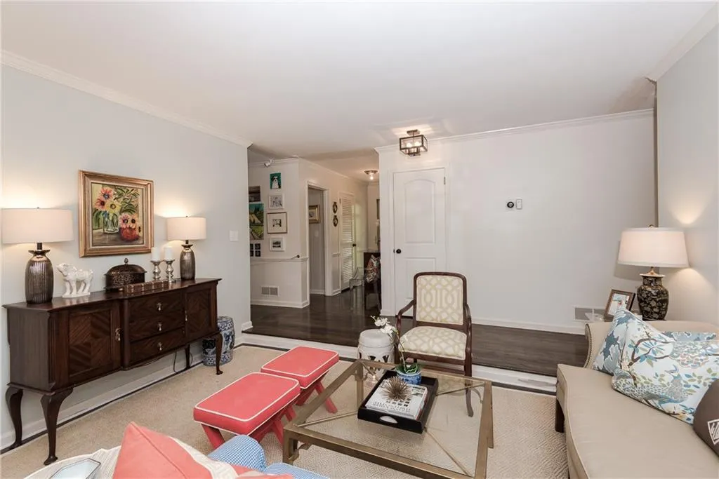 1198 Milmar Drive Nw, Atlanta, Georgia 30327, 3 Bedrooms Bedrooms, ,2 BathroomsBathrooms,Residential,Sold,1198 Milmar Drive Nw,5718226