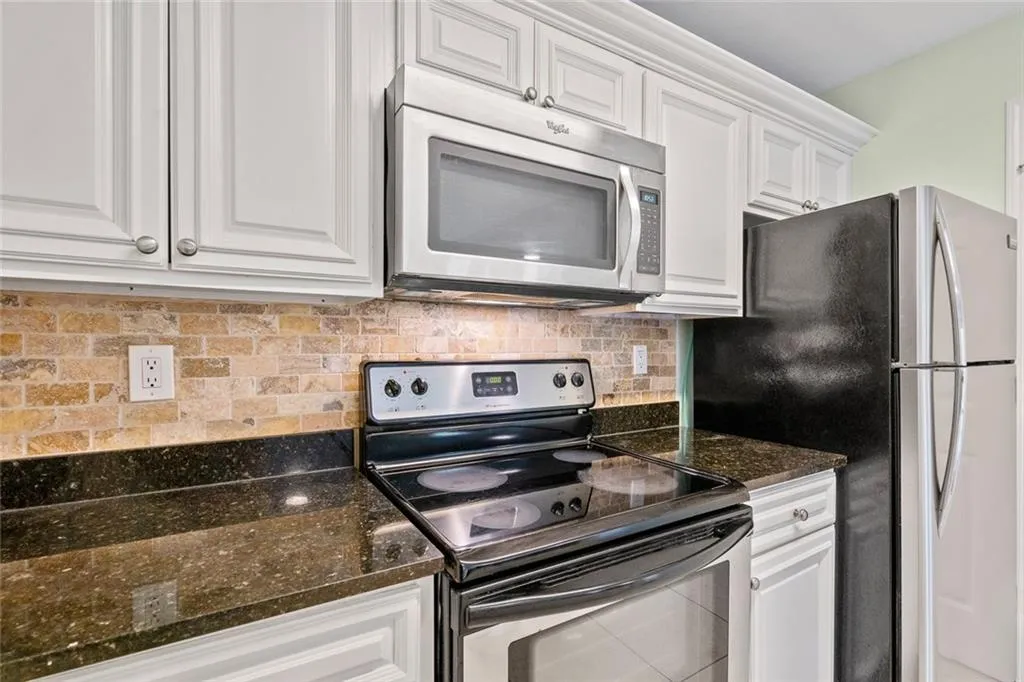 2302 Santa Fe Parkway, Sandy Springs, Georgia 30350, 1 Bedroom Bedrooms, ,1 BathroomBathrooms,Residential,Sold,2302 Santa Fe Parkway,6960112