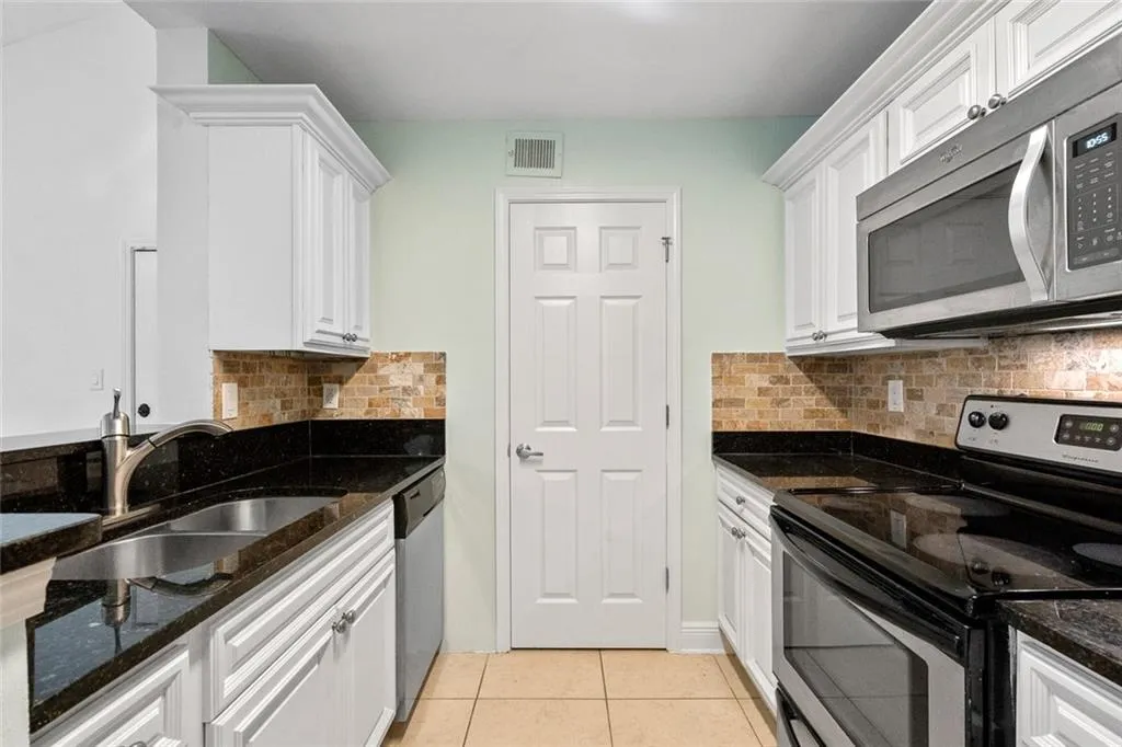 2302 Santa Fe Parkway, Sandy Springs, Georgia 30350, 1 Bedroom Bedrooms, ,1 BathroomBathrooms,Residential,Sold,2302 Santa Fe Parkway,6960112