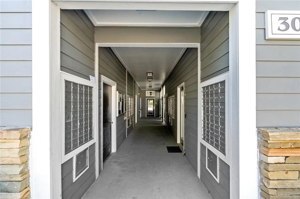 2302 Santa Fe Parkway, Sandy Springs, Georgia 30350, 1 Bedroom Bedrooms, ,1 BathroomBathrooms,Residential,Sold,2302 Santa Fe Parkway,6960112
