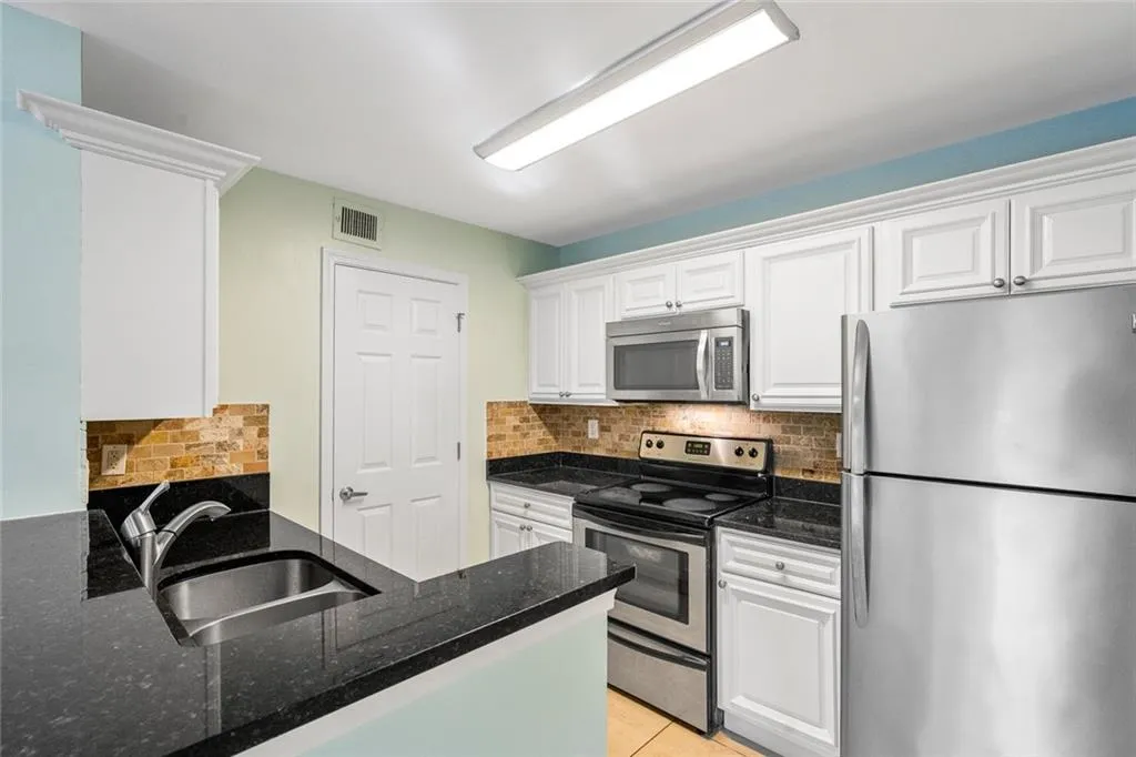 2302 Santa Fe Parkway, Sandy Springs, Georgia 30350, 1 Bedroom Bedrooms, ,1 BathroomBathrooms,Residential,Sold,2302 Santa Fe Parkway,6960112