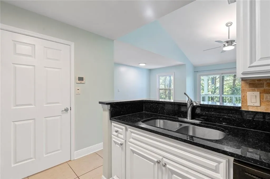 2302 Santa Fe Parkway, Sandy Springs, Georgia 30350, 1 Bedroom Bedrooms, ,1 BathroomBathrooms,Residential,Sold,2302 Santa Fe Parkway,6960112
