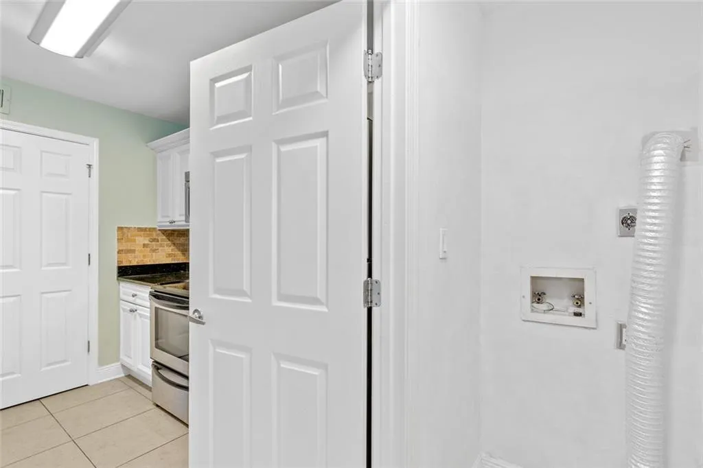 2302 Santa Fe Parkway, Sandy Springs, Georgia 30350, 1 Bedroom Bedrooms, ,1 BathroomBathrooms,Residential,Sold,2302 Santa Fe Parkway,6960112