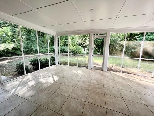 610 Spalding Drive, Sandy Springs, Georgia 30328, 4 Bedrooms Bedrooms, ,3 BathroomsBathrooms,Residential,Sold,610 Spalding Drive,7068547