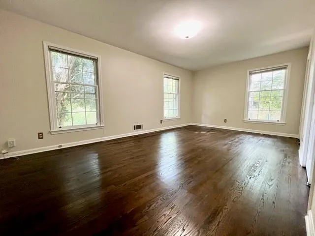 610 Spalding Drive, Sandy Springs, Georgia 30328, 4 Bedrooms Bedrooms, ,3 BathroomsBathrooms,Residential,Sold,610 Spalding Drive,7068547