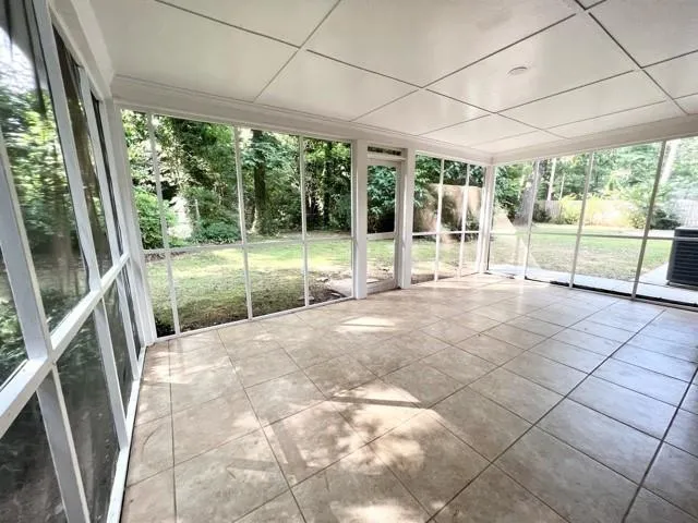 610 Spalding Drive, Sandy Springs, Georgia 30328, 4 Bedrooms Bedrooms, ,3 BathroomsBathrooms,Residential,Sold,610 Spalding Drive,7068547