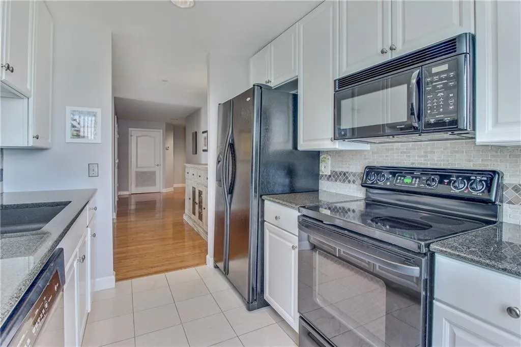 195 14th Street Ne Unit 1903, Atlanta, Georgia 30309, 2 Bedrooms Bedrooms, ,2 BathroomsBathrooms,Residential,Sold,195 14th Street Ne Unit 1903,5991872