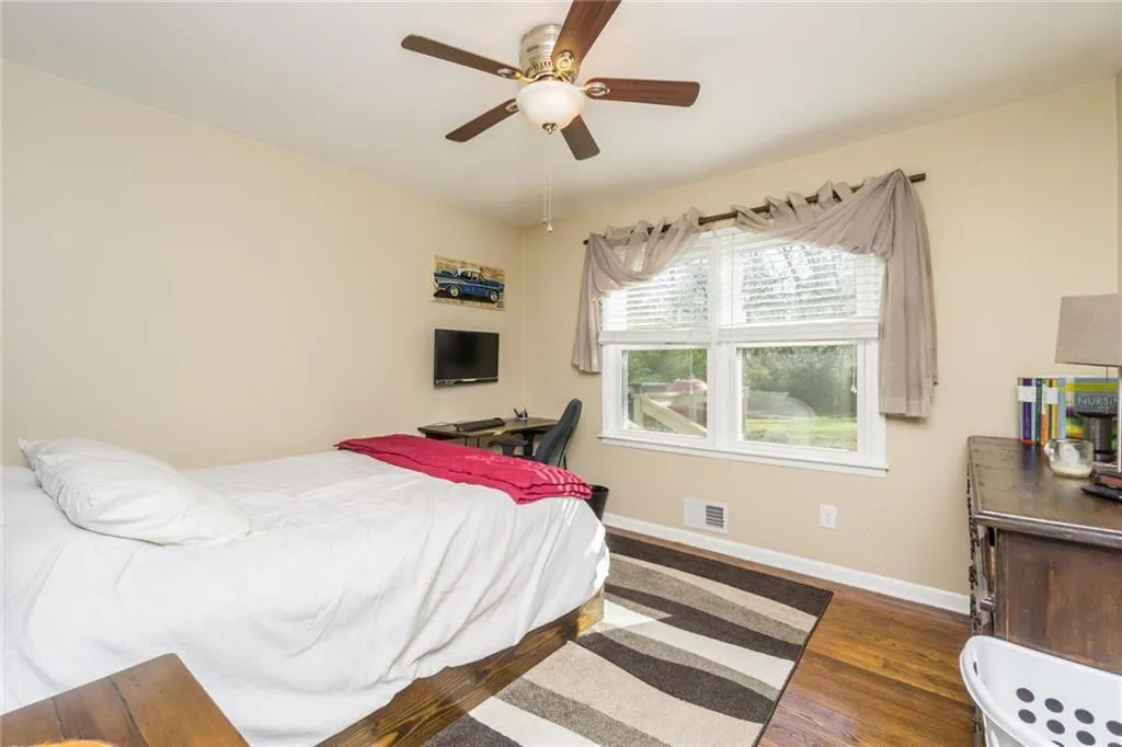 315 Brook Drive, Sandy Springs, Georgia 30328, 3 Bedrooms Bedrooms, ,2 BathroomsBathrooms,Residential,Sold,315 Brook Drive,5979612