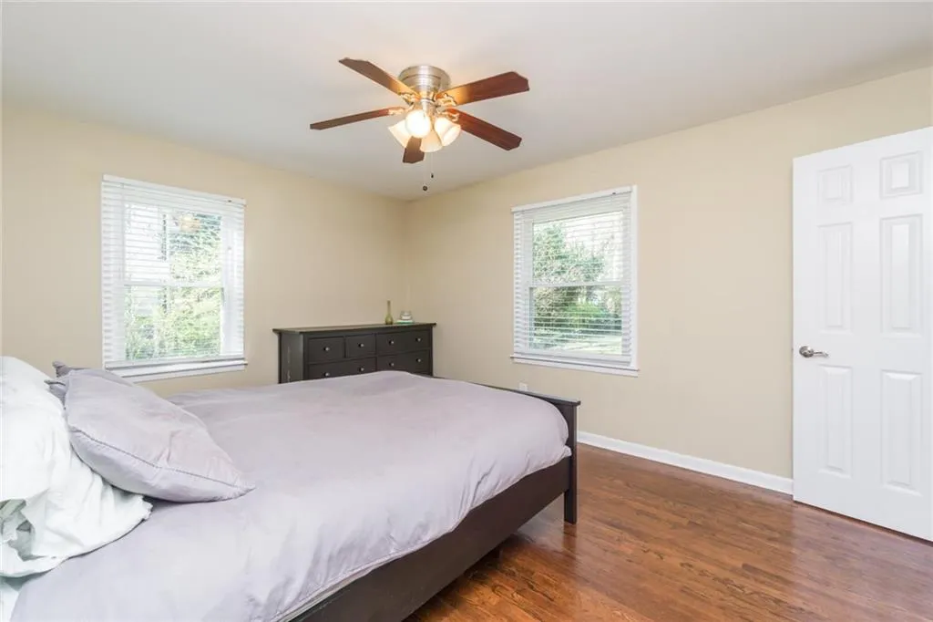315 Brook Drive, Sandy Springs, Georgia 30328, 3 Bedrooms Bedrooms, ,2 BathroomsBathrooms,Residential,Sold,315 Brook Drive,5979612