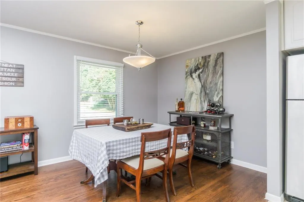 315 Brook Drive, Sandy Springs, Georgia 30328, 3 Bedrooms Bedrooms, ,2 BathroomsBathrooms,Residential,Sold,315 Brook Drive,5979612