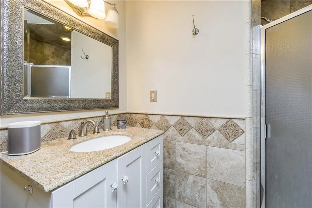 315 Brook Drive, Sandy Springs, Georgia 30328, 3 Bedrooms Bedrooms, ,2 BathroomsBathrooms,Residential,Sold,315 Brook Drive,5979612