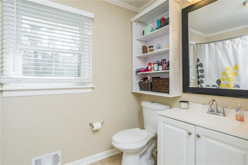 315 Brook Drive, Sandy Springs, Georgia 30328, 3 Bedrooms Bedrooms, ,2 BathroomsBathrooms,Residential,Sold,315 Brook Drive,5979612