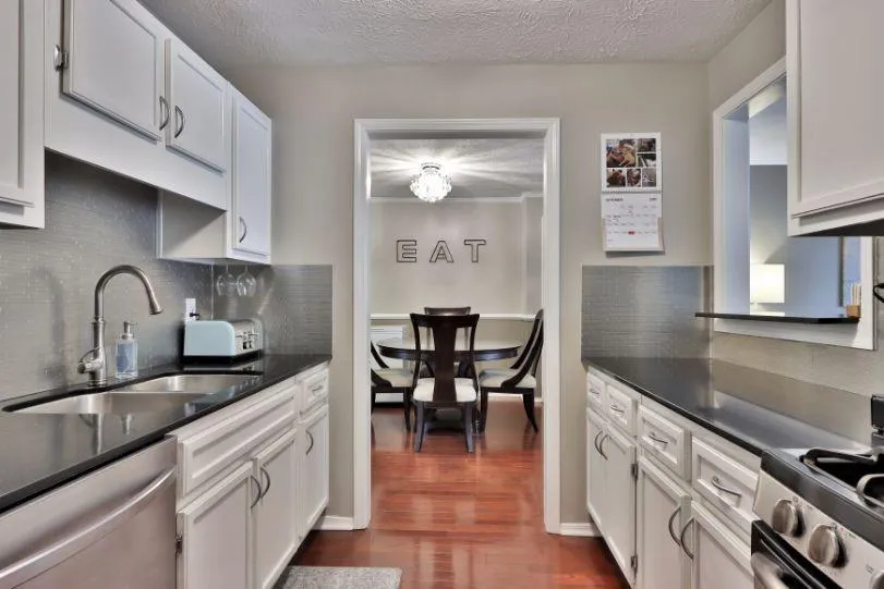 1602 Gettysburg Place, Sandy Springs, Georgia 30350, 2 Bedrooms Bedrooms, ,2 BathroomsBathrooms,Residential,Sold,1602 Gettysburg Place,6782569