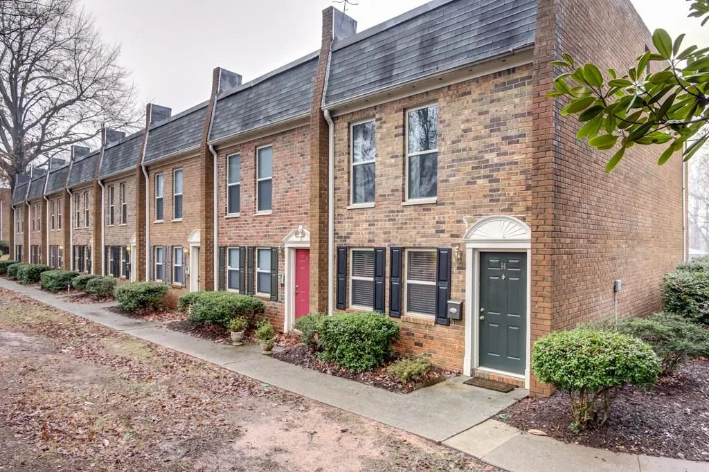 145 N River Drive Unit H, Sandy Springs, Georgia 30350, 2 Bedrooms Bedrooms, ,2 BathroomsBathrooms,Residential,Sold,145 N River Drive Unit H,5788826