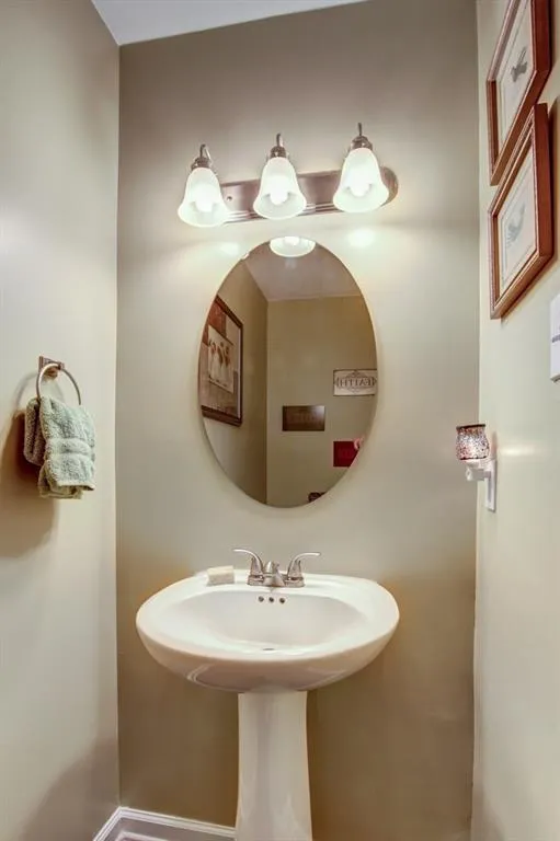 145 N River Drive Unit H, Sandy Springs, Georgia 30350, 2 Bedrooms Bedrooms, ,2 BathroomsBathrooms,Residential,Sold,145 N River Drive Unit H,5788826