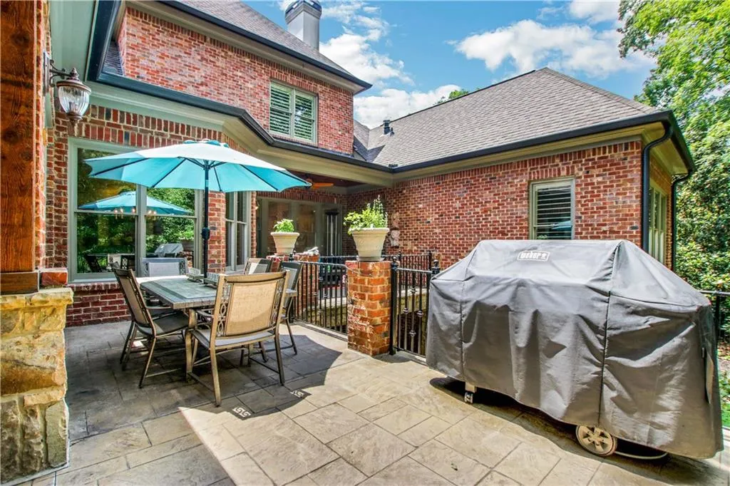 245 Rivermere Way, Sandy Springs, Georgia 30350, 5 Bedrooms Bedrooms, ,5 BathroomsBathrooms,Residential,Sold,245 Rivermere Way,6993195