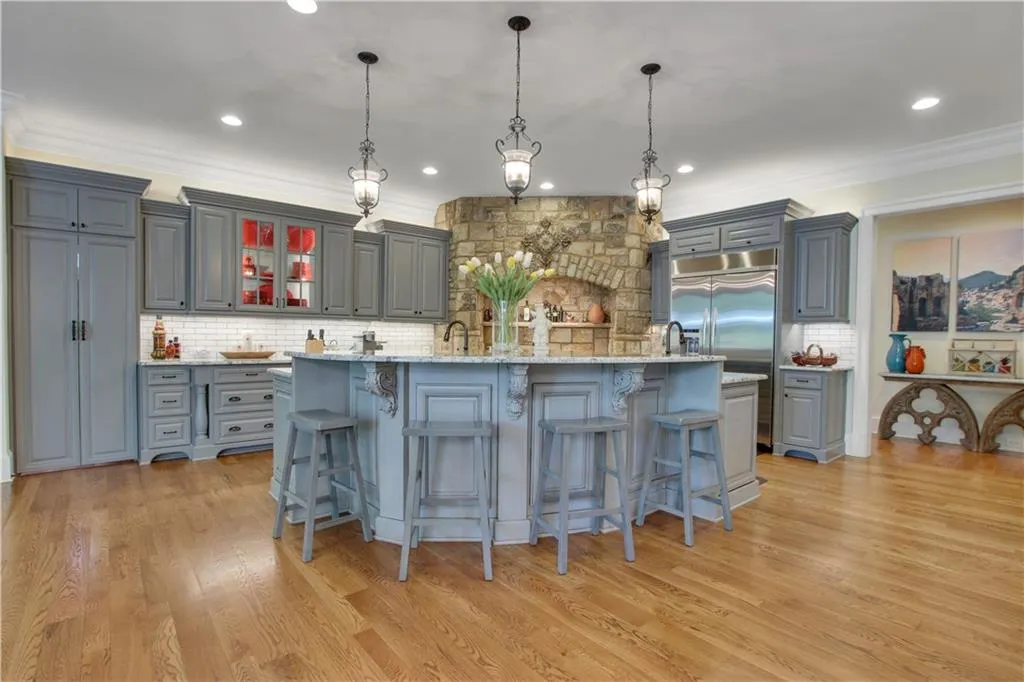 245 Rivermere Way, Sandy Springs, Georgia 30350, 5 Bedrooms Bedrooms, ,5 BathroomsBathrooms,Residential,Sold,245 Rivermere Way,6993195