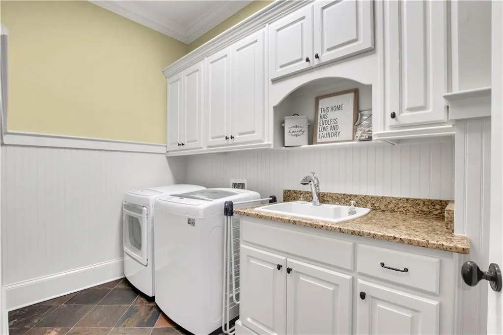 245 Rivermere Way, Sandy Springs, Georgia 30350, 5 Bedrooms Bedrooms, ,5 BathroomsBathrooms,Residential,Sold,245 Rivermere Way,6993195