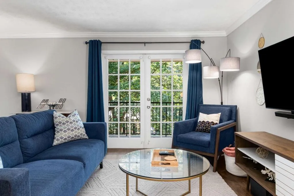 1150 Collier Road Nw Unit L14, Atlanta, Georgia 30318, 1 Bedroom Bedrooms, ,1 BathroomBathrooms,Residential,For Sale,1150 Collier Road Nw Unit L14,7591584