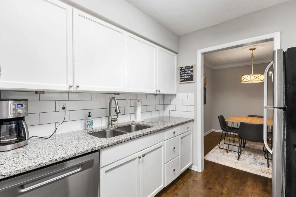 1150 Collier Road Nw Unit L14, Atlanta, Georgia 30318, 1 Bedroom Bedrooms, ,1 BathroomBathrooms,Residential,For Sale,1150 Collier Road Nw Unit L14,7591584