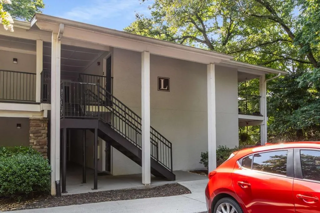 1150 Collier Road Nw Unit L14, Atlanta, Georgia 30318, 1 Bedroom Bedrooms, ,1 BathroomBathrooms,Residential,For Sale,1150 Collier Road Nw Unit L14,7591584